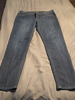 Jones New York Straight-Leg Jeans in Medium Blue Wash